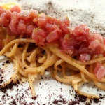 Spaghetti con tonno, lime e bottarga