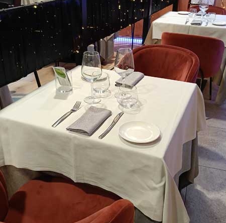 materia prima ristorante di pesce a pescara tavolo in prima sala
